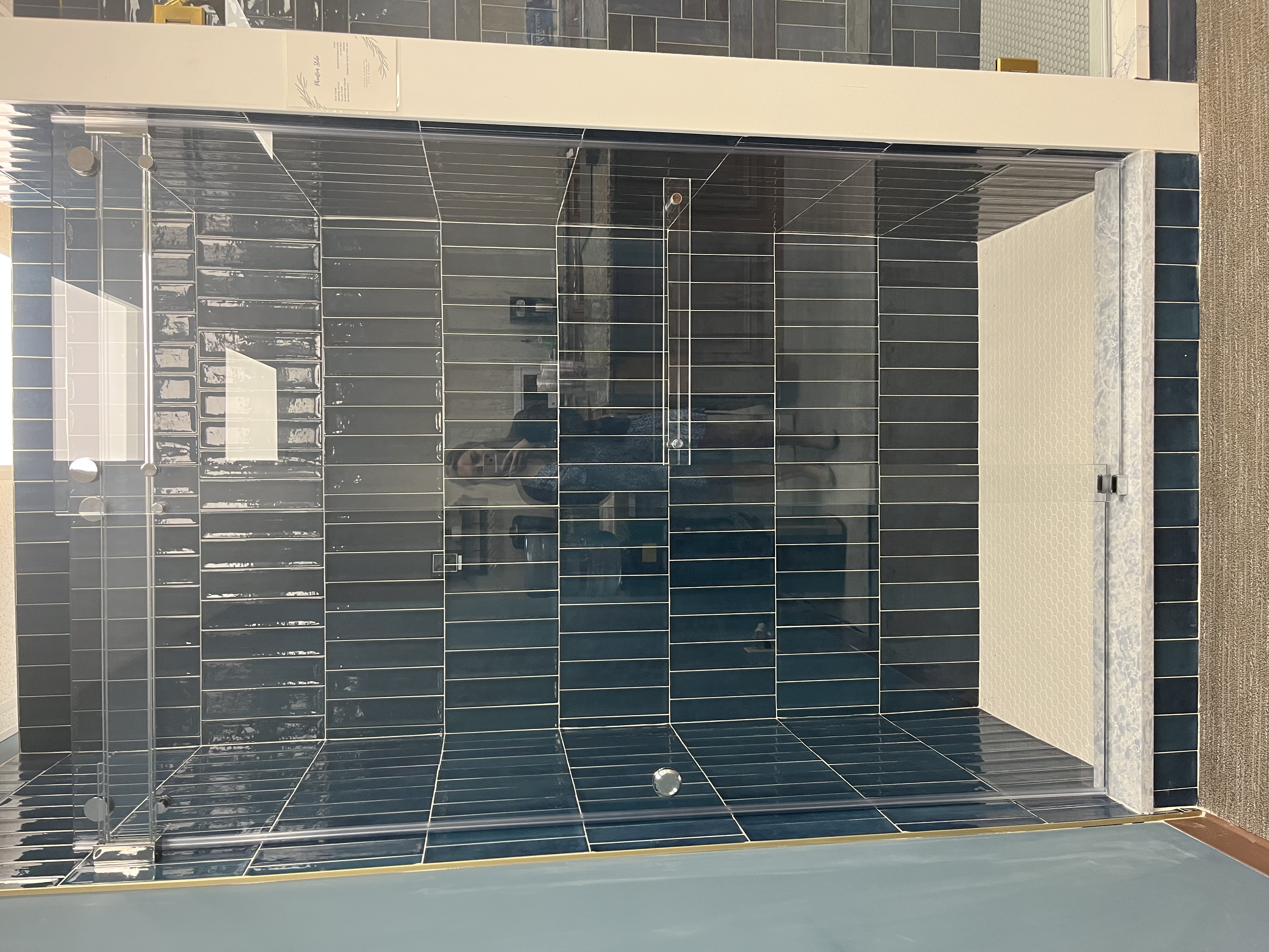 This Phantom Series slider from 310 Tempering is on display in our showroom! Come visit us in Norcross and find out what amazing designs may be in store for your space!